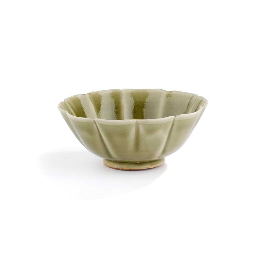 YAOZHOU CELADON-GLAZED FOLIATE