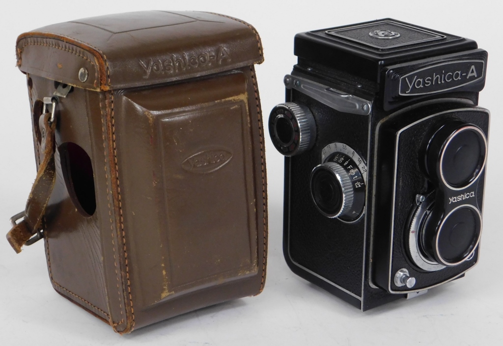 YASHICA A TLR CAMERA #1 Yashica A