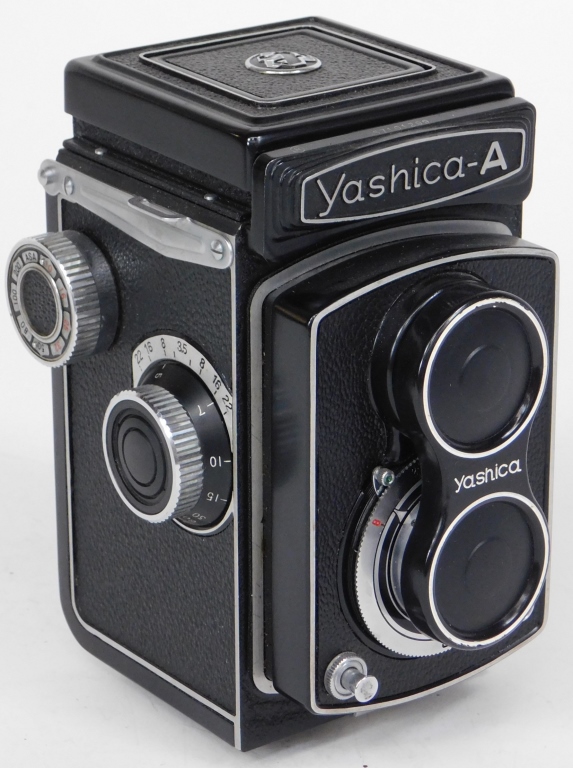 YASHICA A TLR CAMERA #2 Yashica A