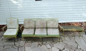 YELLOW IRON PATIO SETA three p