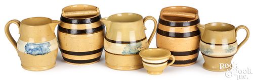 YELLOWWARE 19TH C., WITH SEAWEED