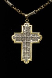 YG/WG 3CTTW WHITE DIAMOND CROS