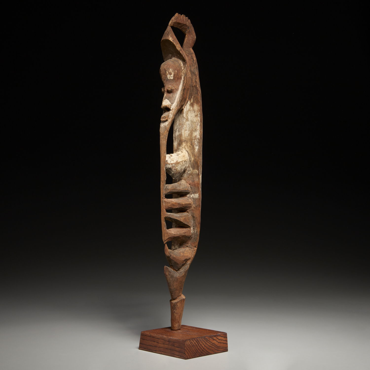 YIPWON FIGURE, SEPIC RIVER REGION