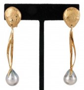 YVEL 18KT GOLD & TAHITIAN PEAR