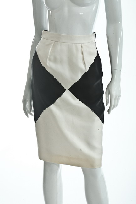 YVES SAINT LAURENT SILK SKIRT.