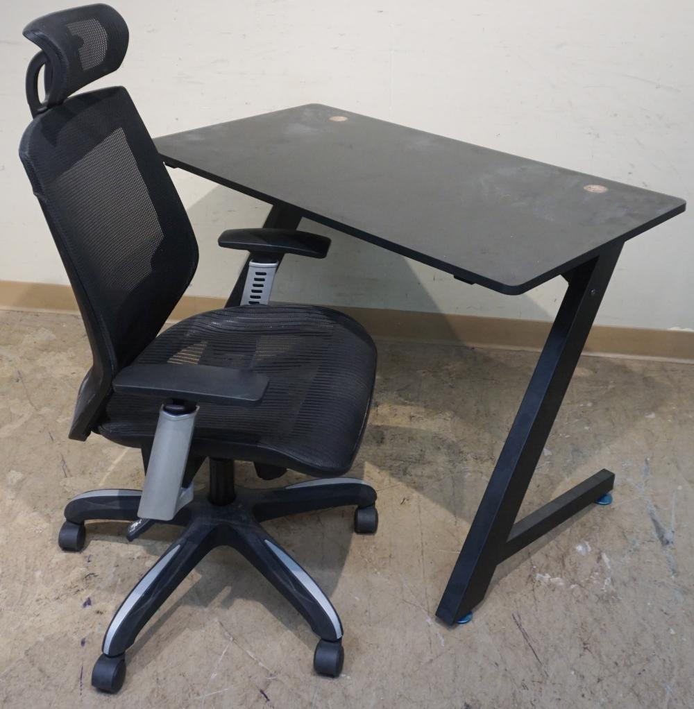 'Z'-SHAPE COMPUTER DESK AND MESH