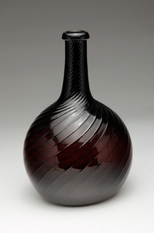 ZANESVILLE SWIRL BOTTLE. Second
