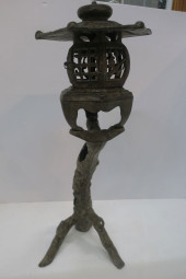ZEN TEA GARDEN CAST IRON LANTE