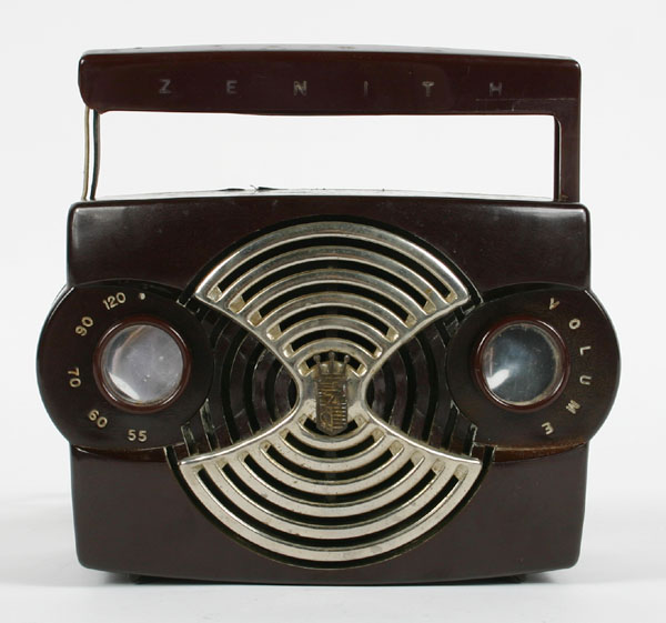 Zenith bakelite portable "Crest