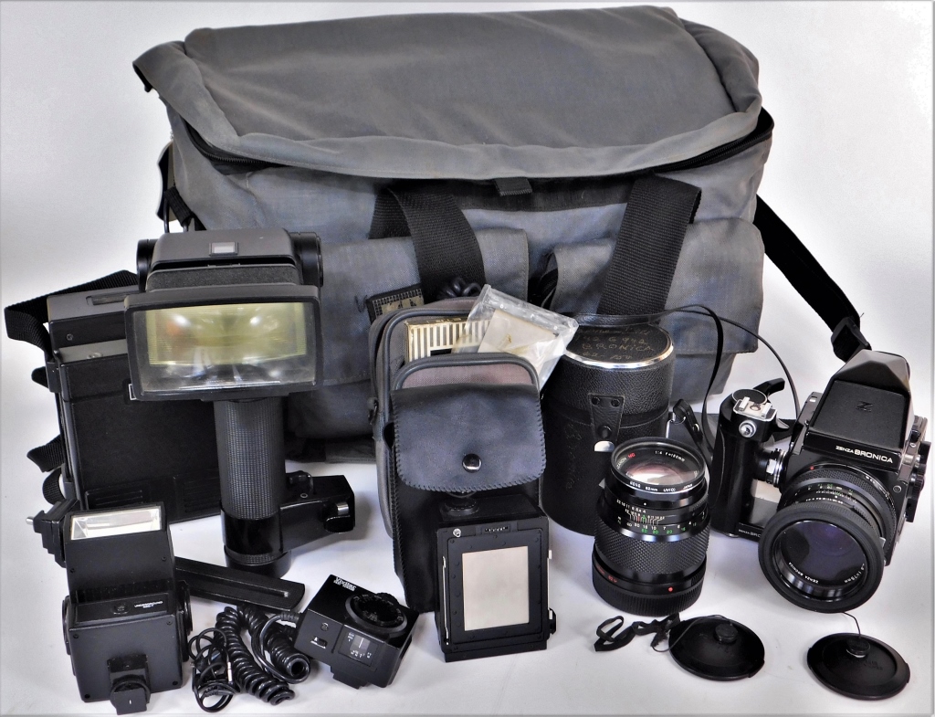 ZENZA BRONICA ETRS CAMERA WITH