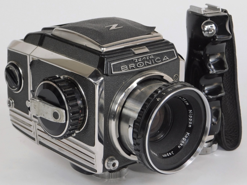ZENZA BRONICA S SLR CAMERA Zenza