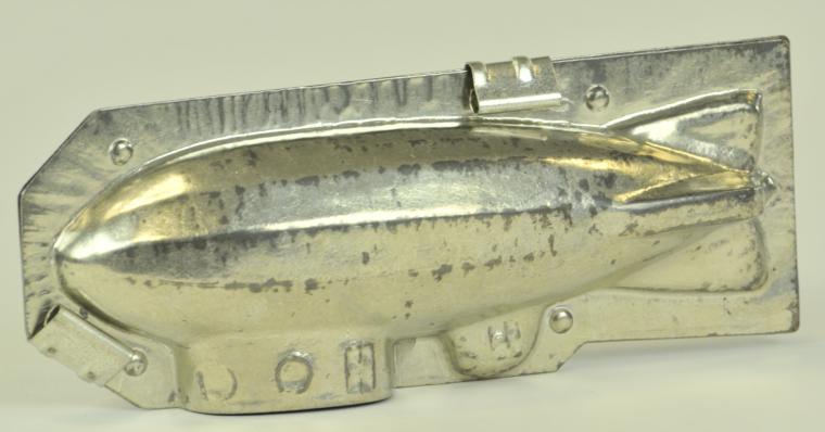 ZEPPELIN CHOCOLATE MOLD Two-part