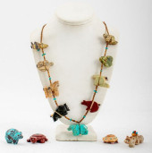ZUNI CARVED STONE HEISHI NECKL