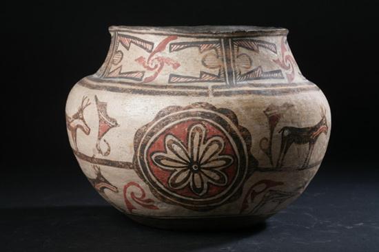 ZUNI PUEBLO POTTERY OLLA Circa